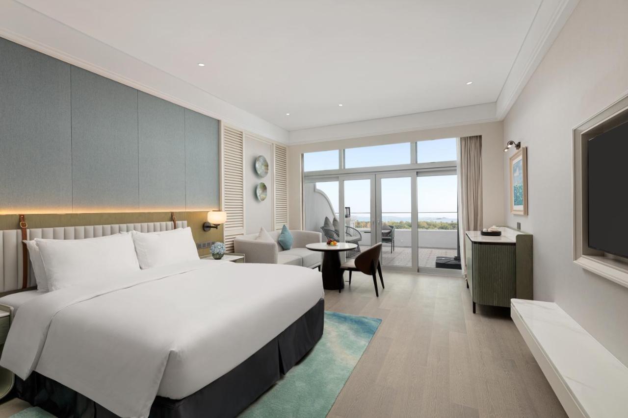 Xiamen International Seaside Hotel -Hotel Corridor Leads To The Stone Exhibition Hall Bagian luar foto