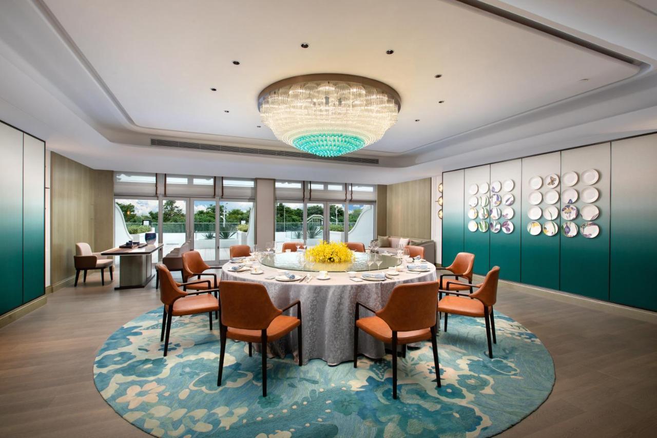 Xiamen International Seaside Hotel -Hotel Corridor Leads To The Stone Exhibition Hall Bagian luar foto