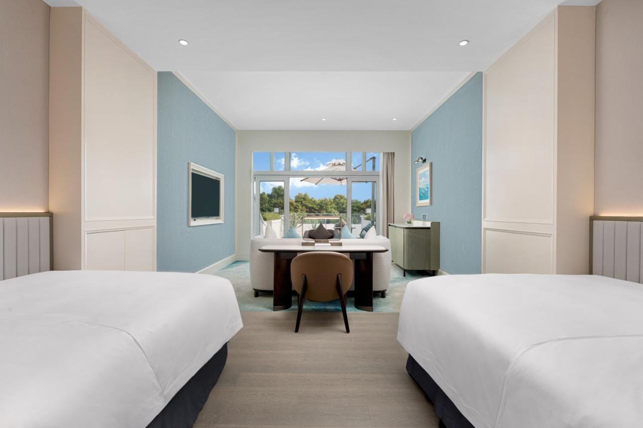 Xiamen International Seaside Hotel -Hotel Corridor Leads To The Stone Exhibition Hall Bagian luar foto