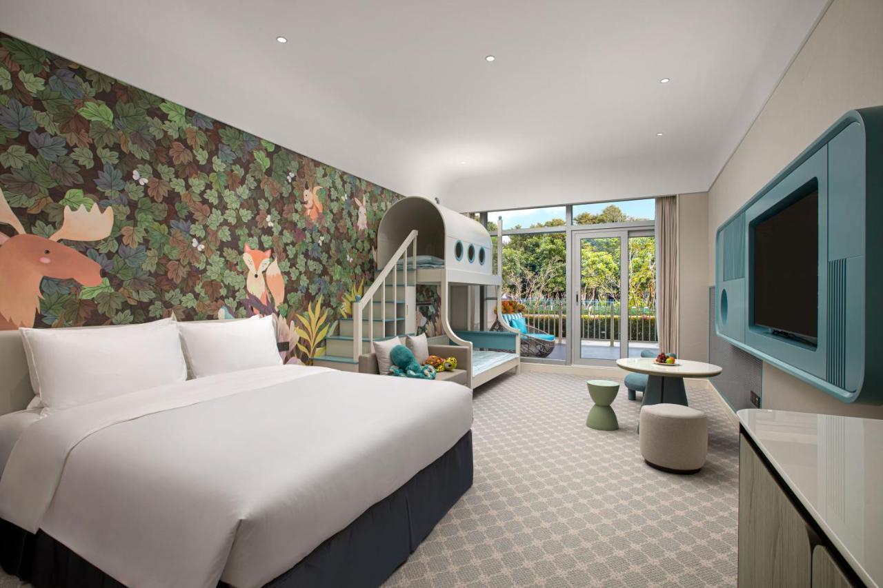 Xiamen International Seaside Hotel -Hotel Corridor Leads To The Stone Exhibition Hall Bagian luar foto