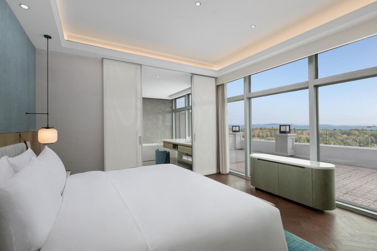 Xiamen International Seaside Hotel -Hotel Corridor Leads To The Stone Exhibition Hall Bagian luar foto